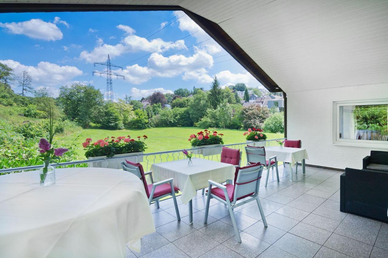Romantik Waldhotel Mangold Bergisch Gladbach Exterior photo